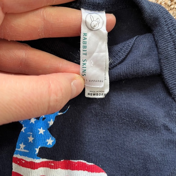 Bass Pro Shops America-Themed Deer Baby Onesie / Bodysuit, Size Newborn,… - Picture 3 of 3